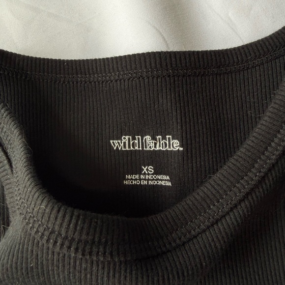 Black Ribbed Tank Top - Picture 3 of 4